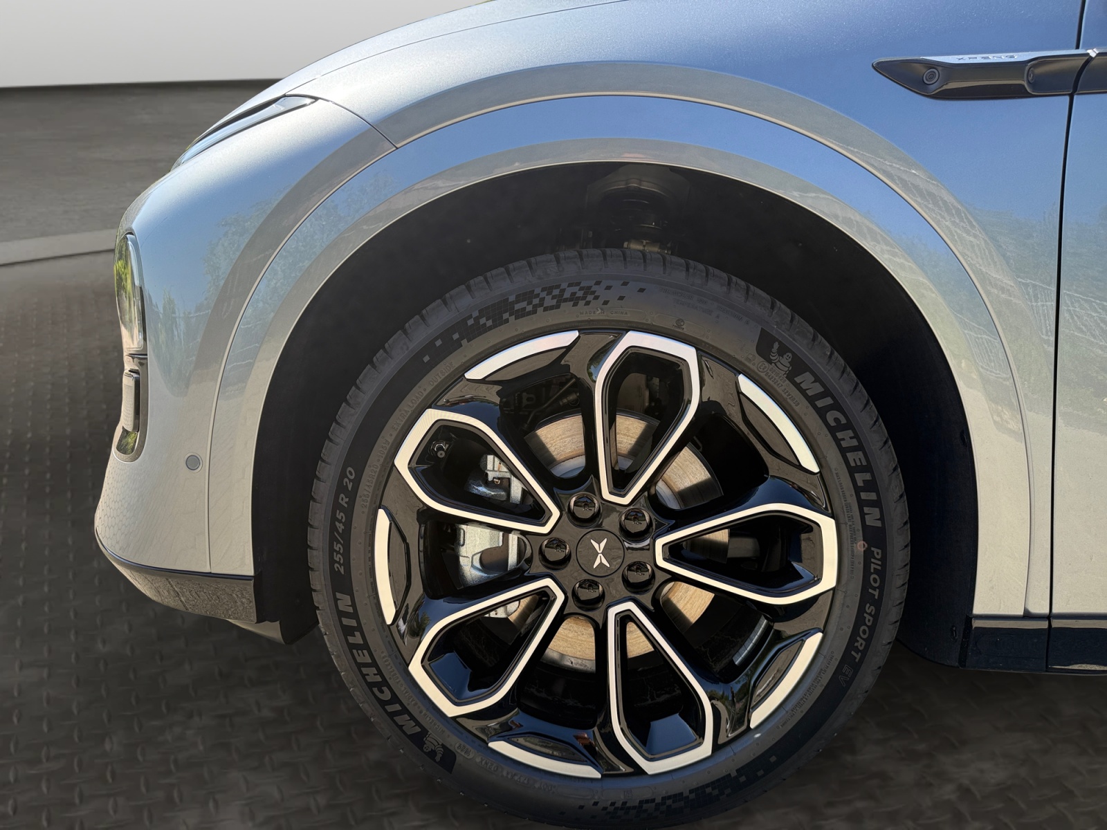 XPENG G6 Performance AWD mit AHK 80.8kWh-image-8