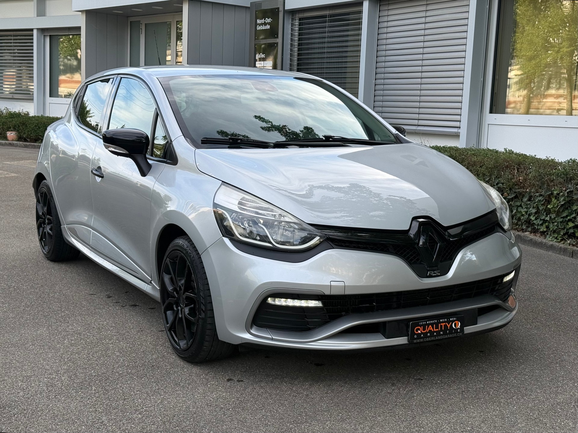 RENAULT Clio 1.6 T RS 200 EDC-image-2