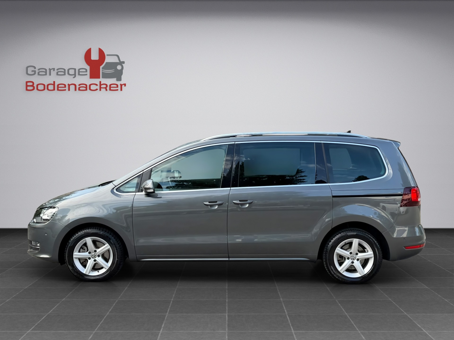 VW Sharan 2.0 TDI BMT Highline DSG * Facelift * 184PS * AHK * Panorama *-image-2
