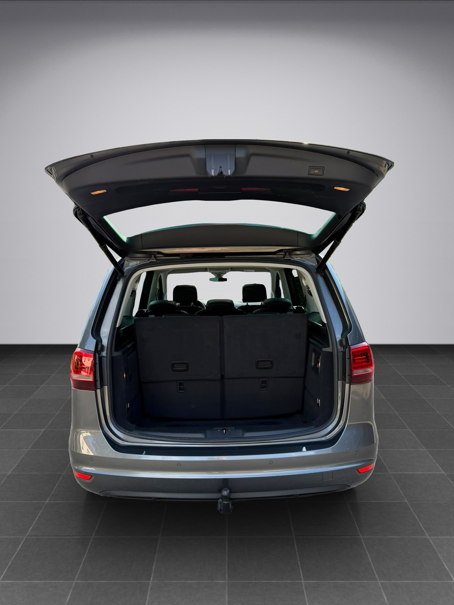 VW Sharan 2.0 TDI BMT Highline DSG * Facelift * 184PS * AHK * Panorama *-image-22