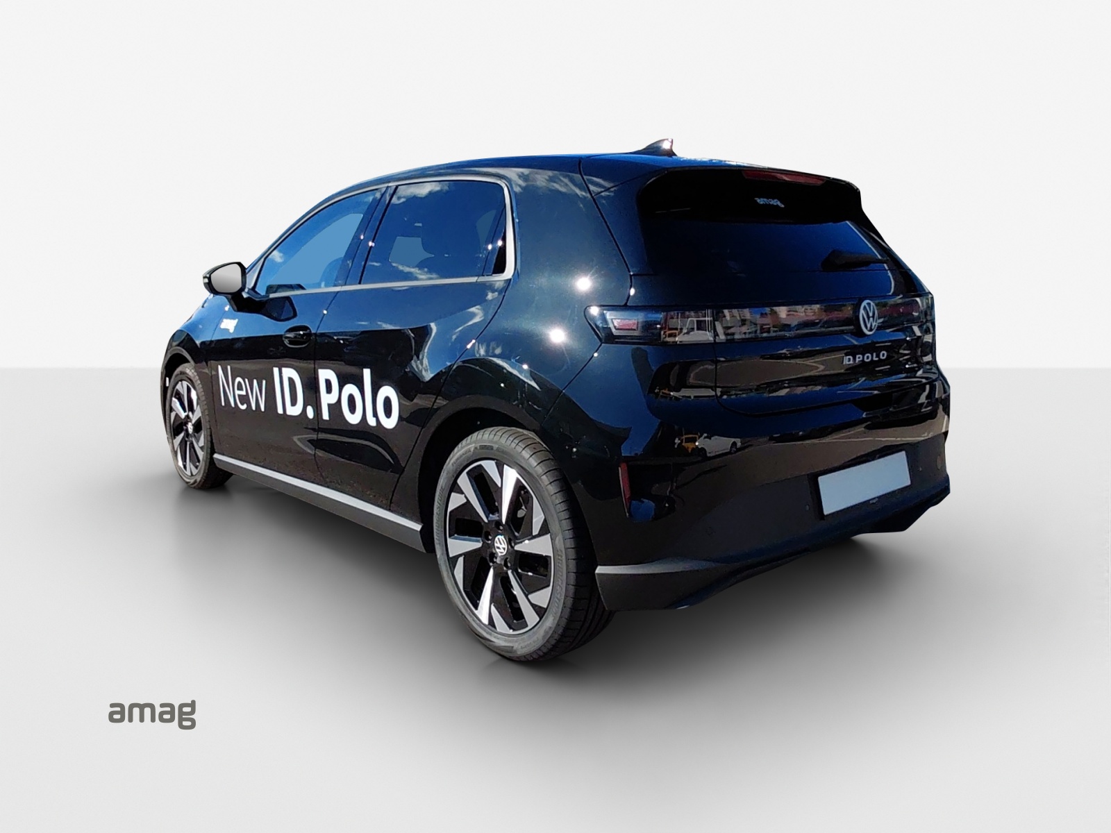 VW ID.Polo 52 kWh Life Edition One-image-2