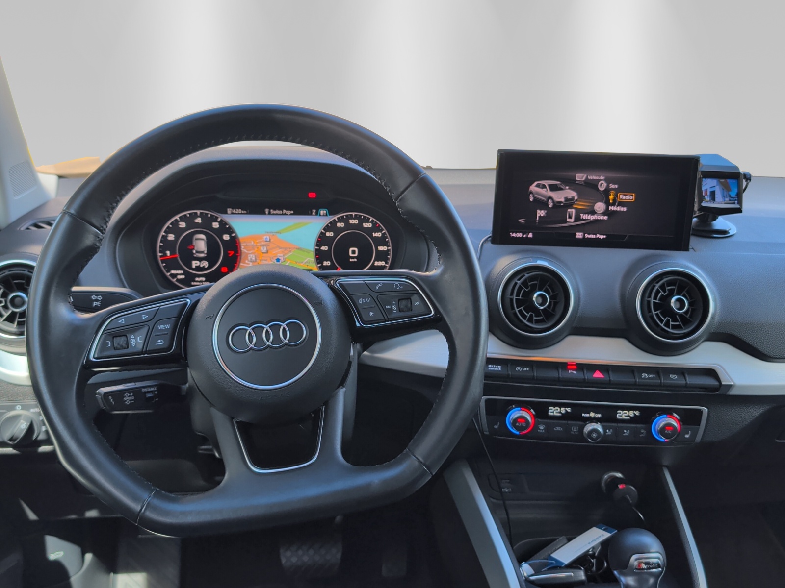 AUDI Q2 2.0 TFSI sport quattro S-tronic-image-9