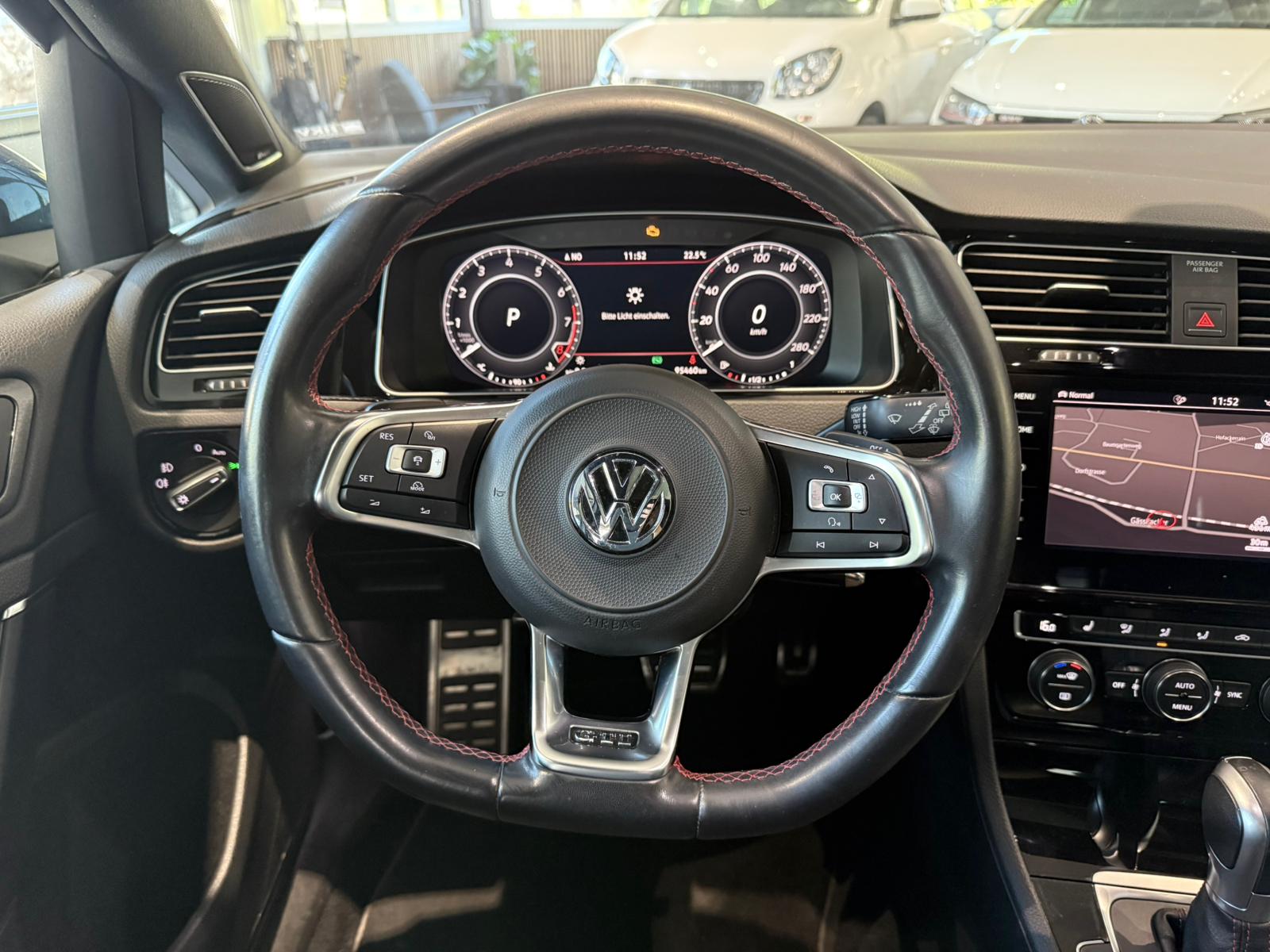 VW Golf 2.0 TSI GTI Performance DSG-image-13