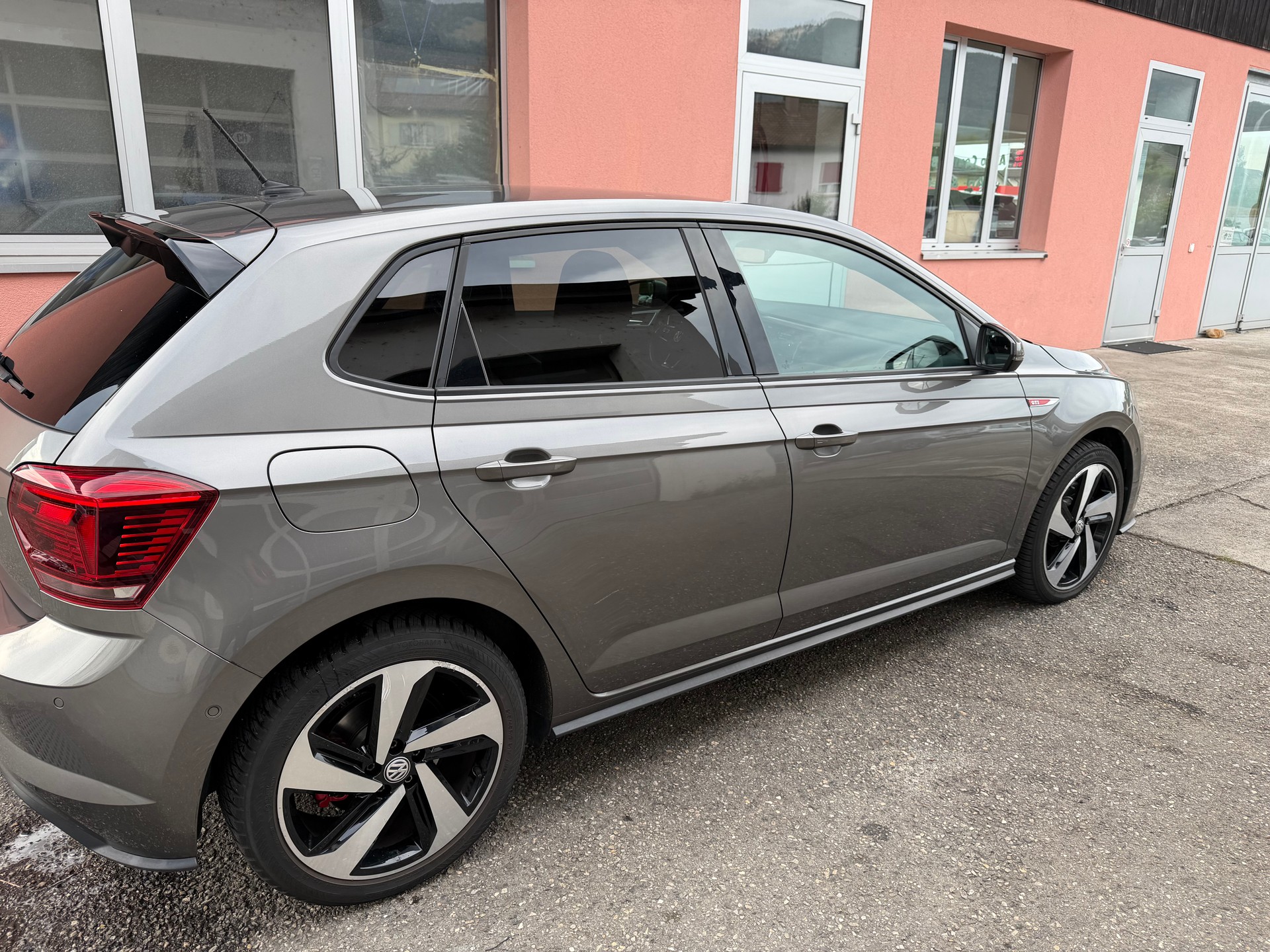 VW Polo 2.0 TSI GTI DSG-image-3