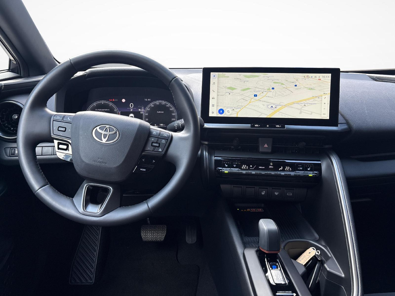 TOYOTA C-HR 2.0 PHEV Swiss Edition-image-8