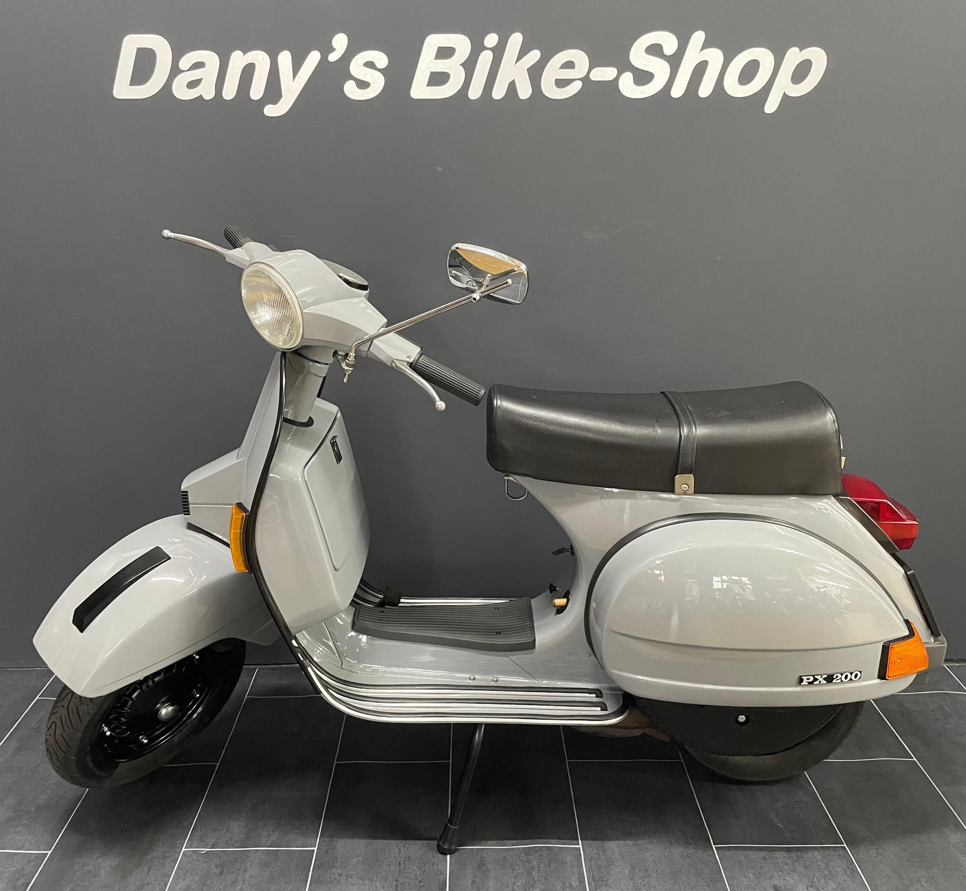 PIAGGIO Vespa PX 200