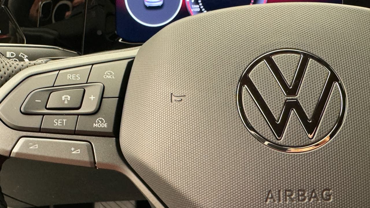 VW Golf 2.0 TSI GTI Edition 50 DSG-image-9