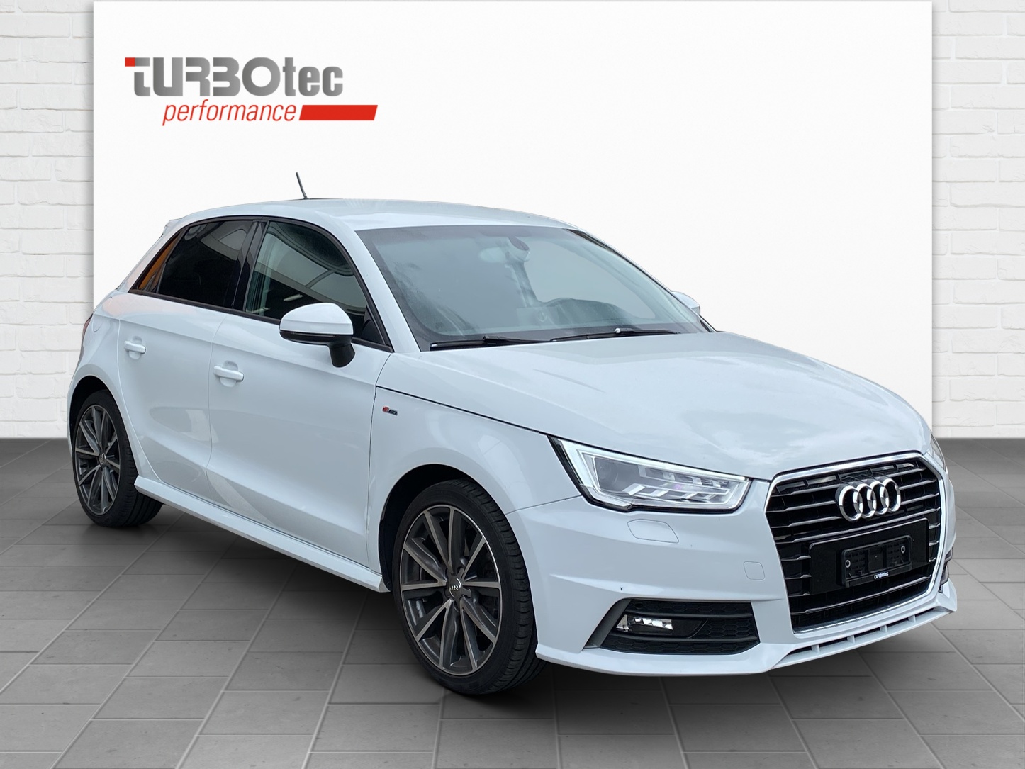 AUDI A1 Sportback 1.4 TFSI Sport S-tronic-image-3