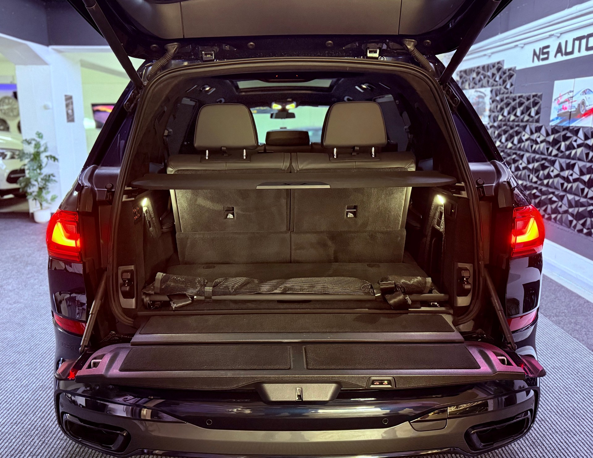 BMW X7 xDrive M50i Steptronic-image-27