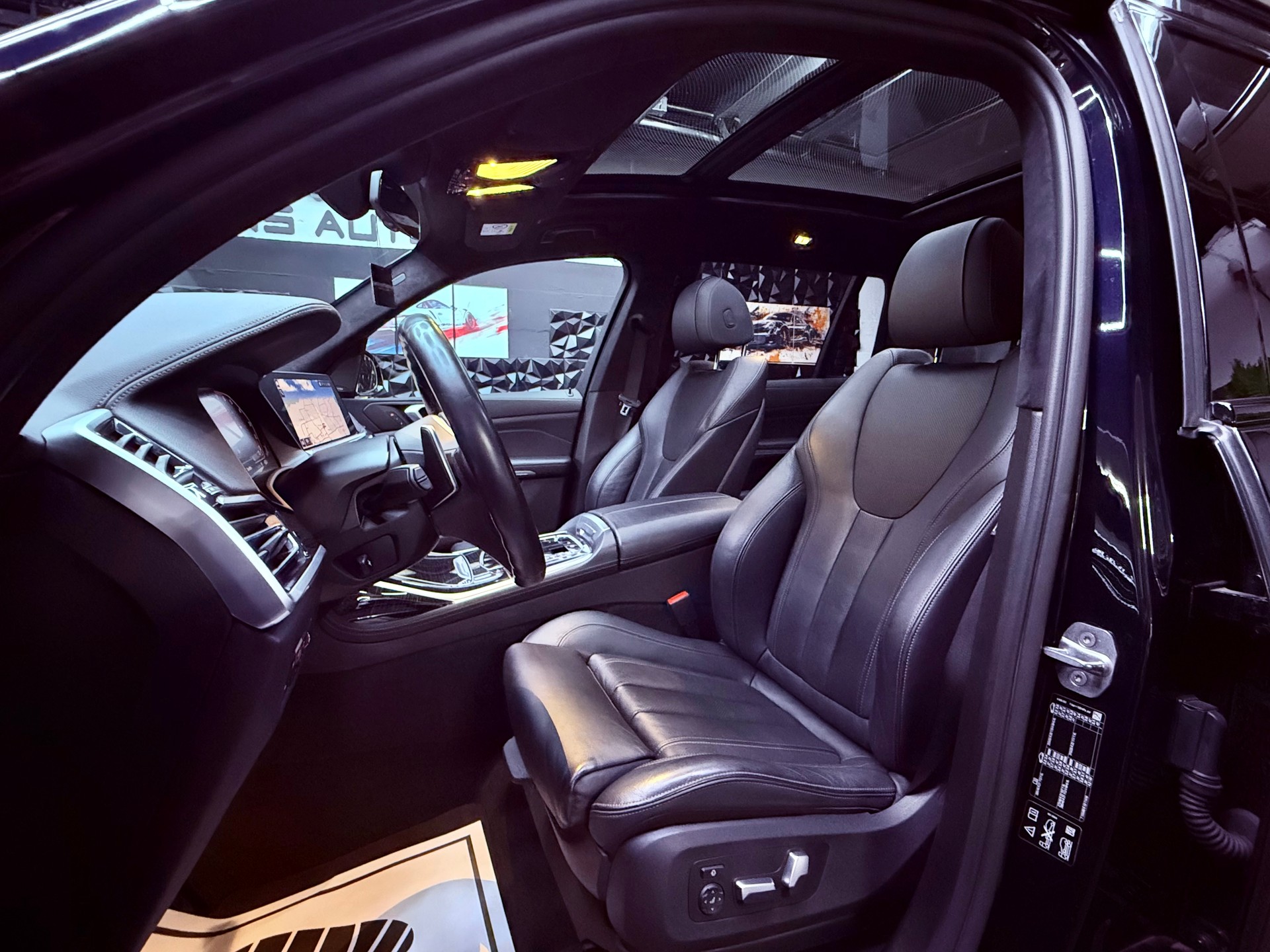 BMW X7 xDrive M50i Steptronic-image-18
