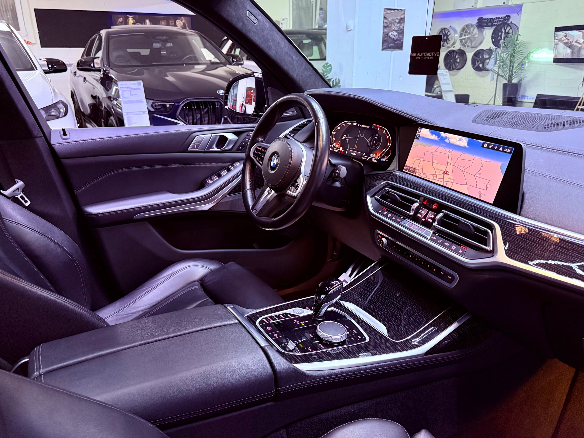 BMW X7 xDrive M50i Steptronic-image-25