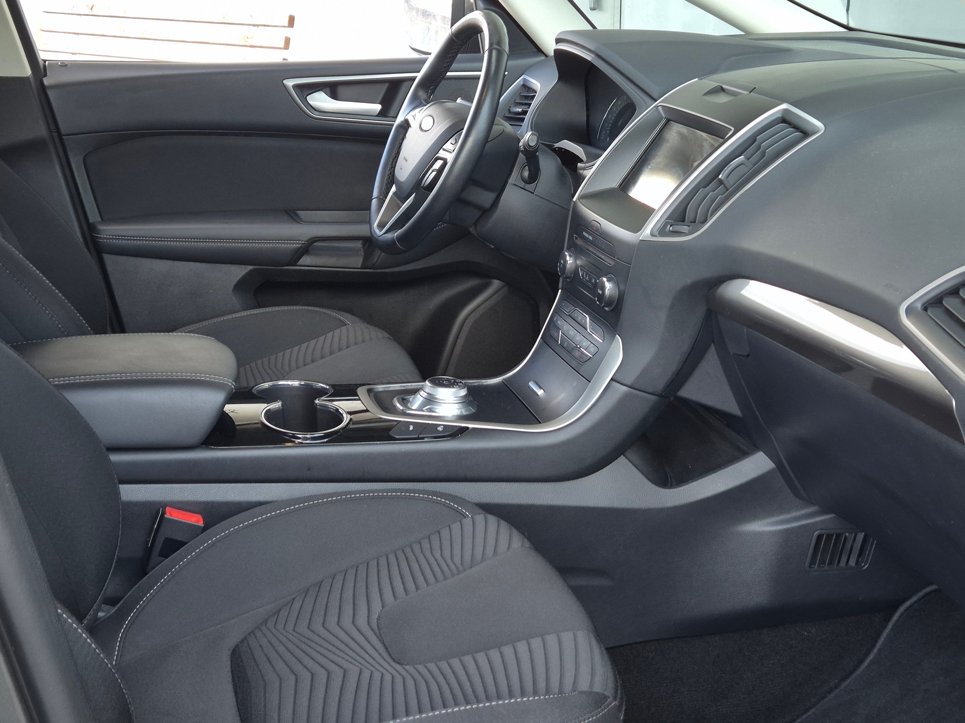 FORD S-Max 2.5 FHEV Trend 7Pl-image-15