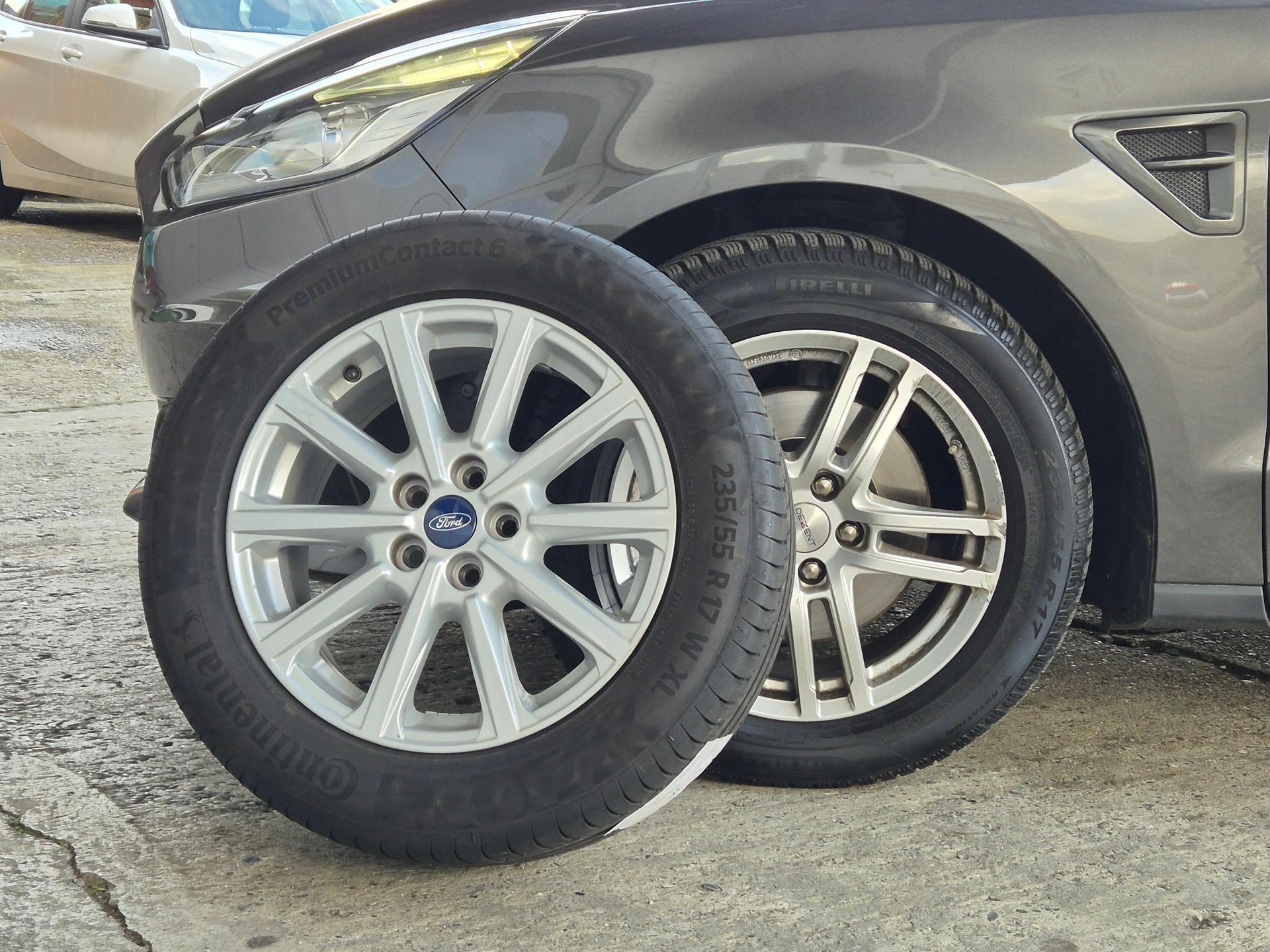 FORD S-Max 2.5 FHEV Trend 7Pl-image-11