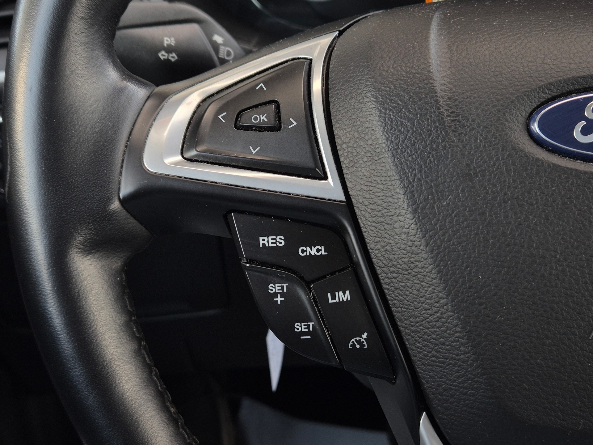 FORD S-Max 2.5 FHEV Trend 7Pl-image-28