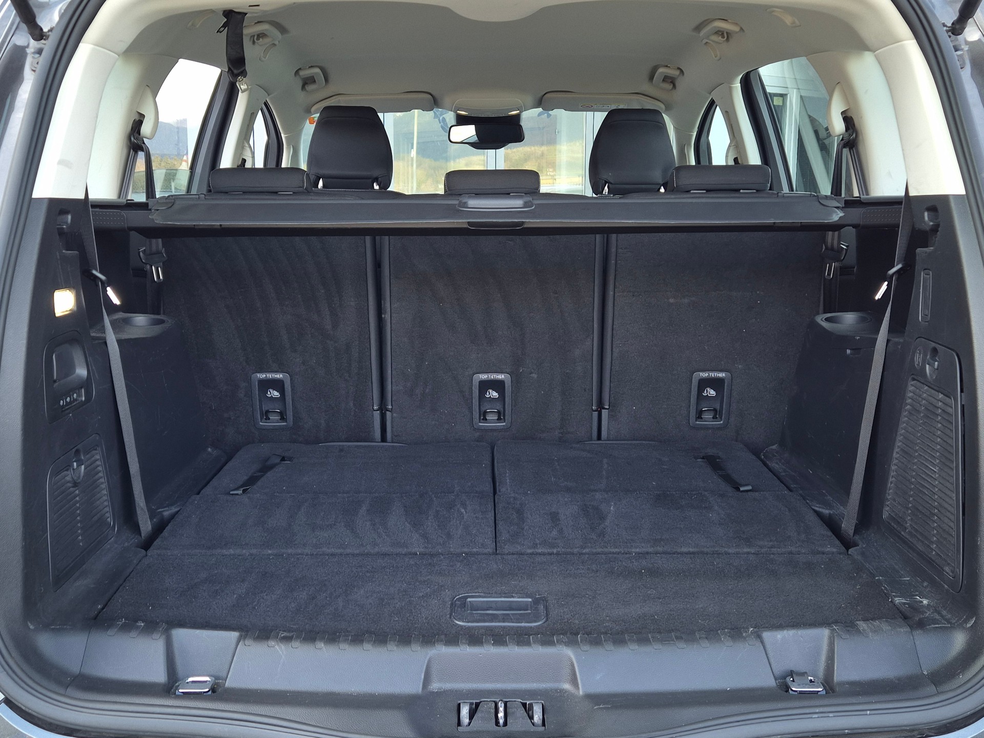 FORD S-Max 2.5 FHEV Trend 7Pl-image-8