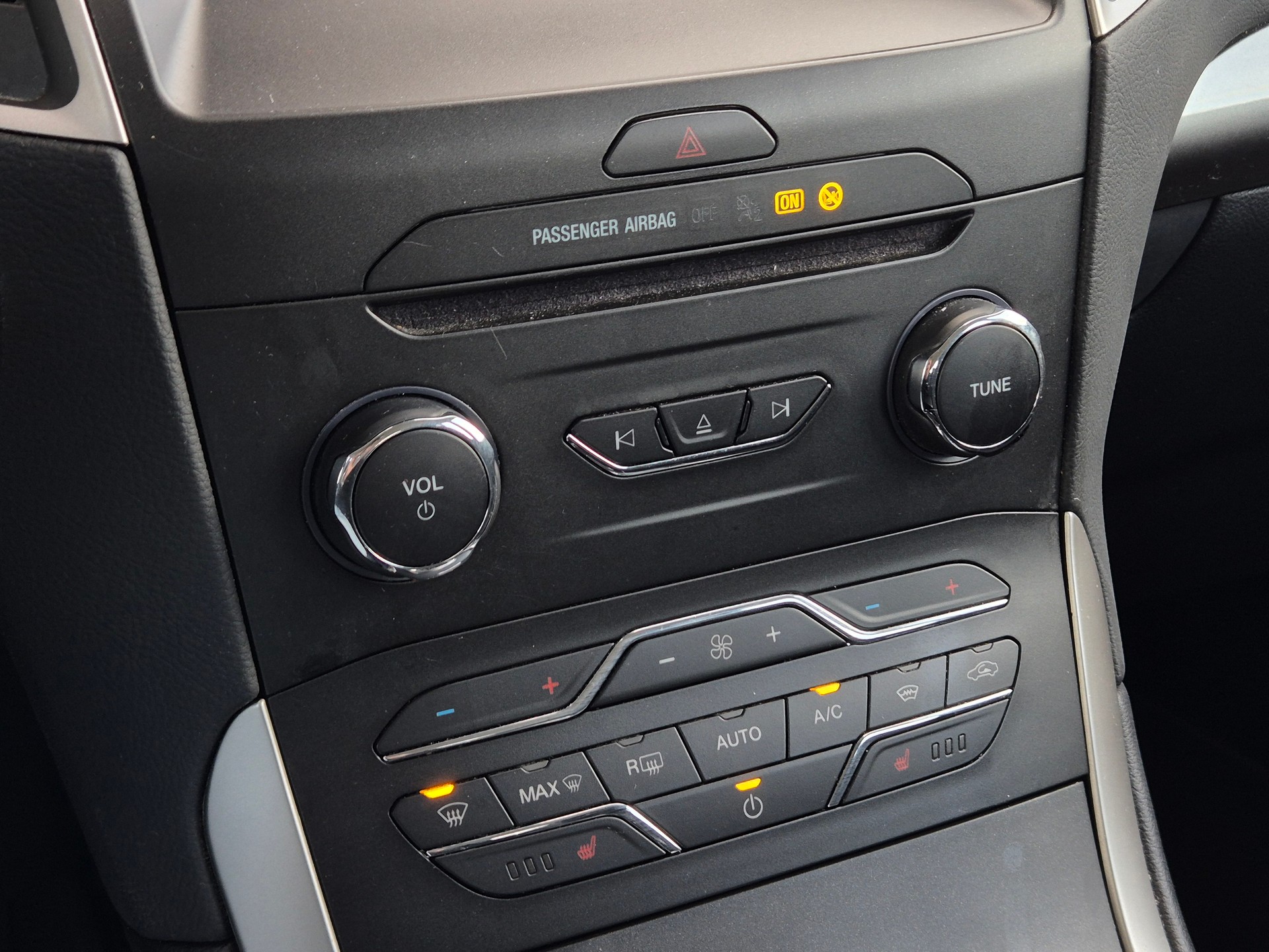 FORD S-Max 2.5 FHEV Trend 7Pl-image-22