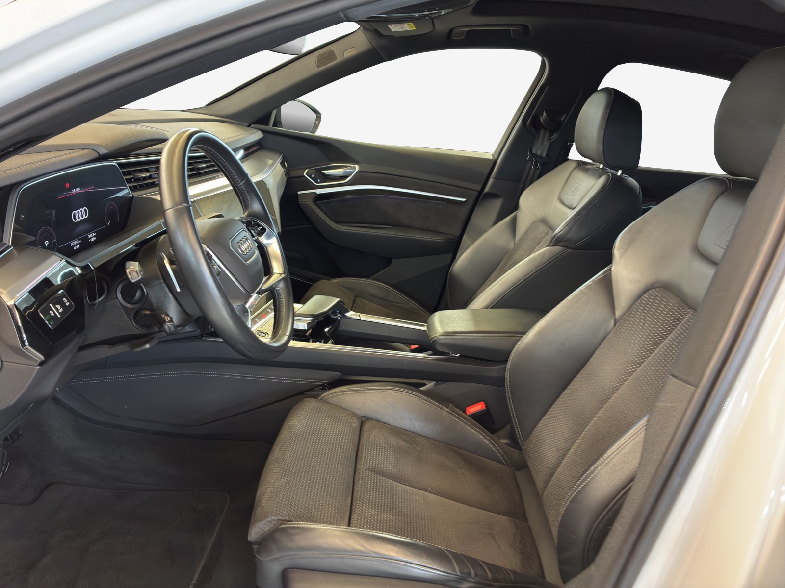 AUDI e-tron 50 Sportback S Line Attraction quattro-image-8