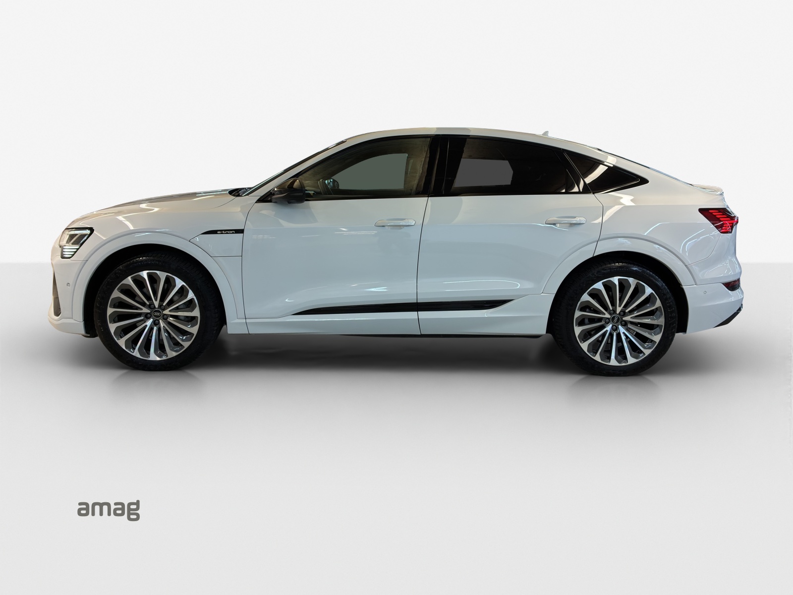 AUDI e-tron 50 Sportback S Line Attraction quattro-image-1