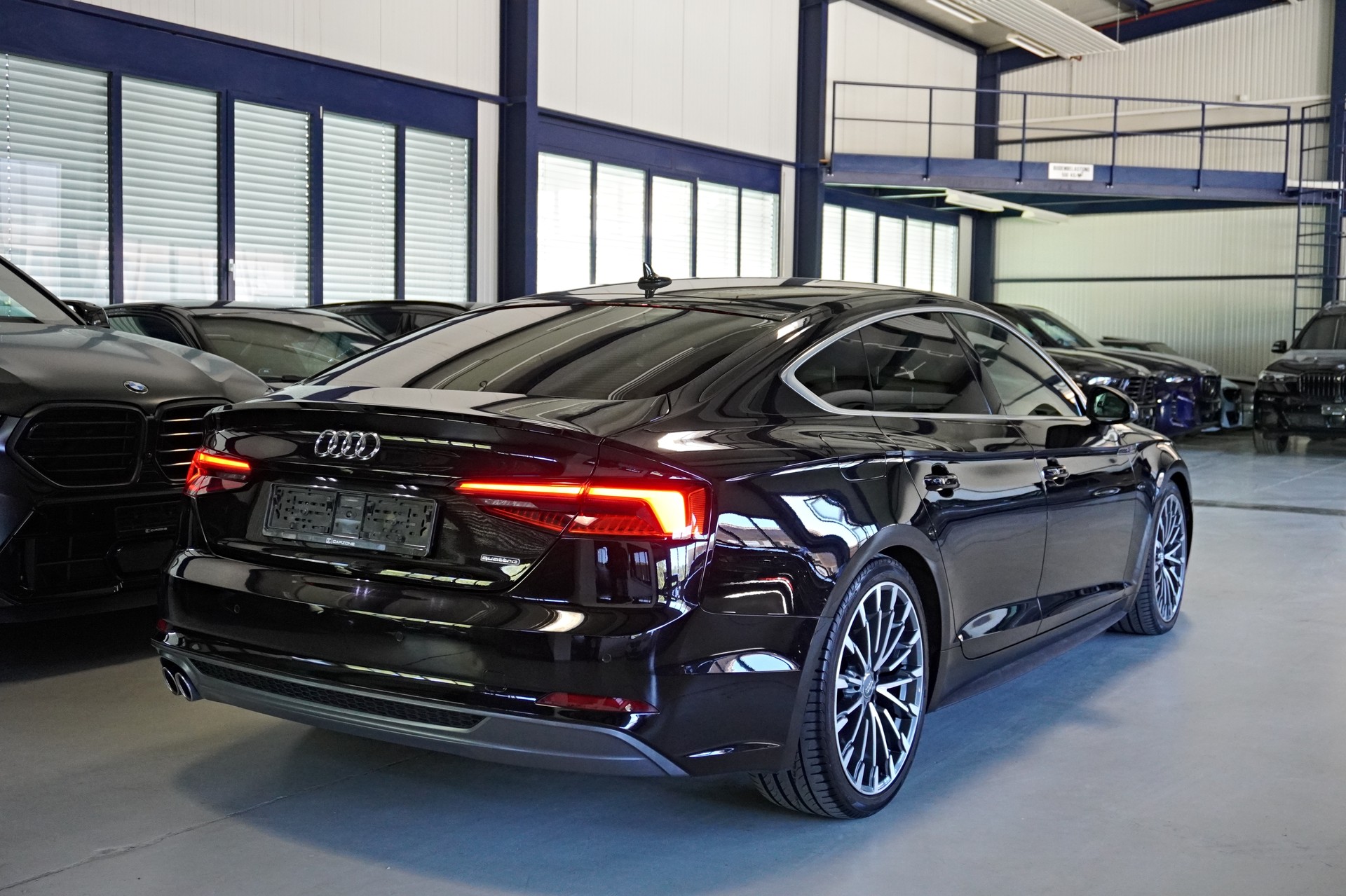 AUDI A5 Sportback 3.0 TDI Sport quattro S-tronic S LINE-image-4