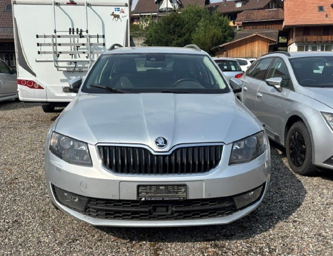 SKODA Octavia Combi 2.0 TDI Ambition 4x4 DSG-image-0