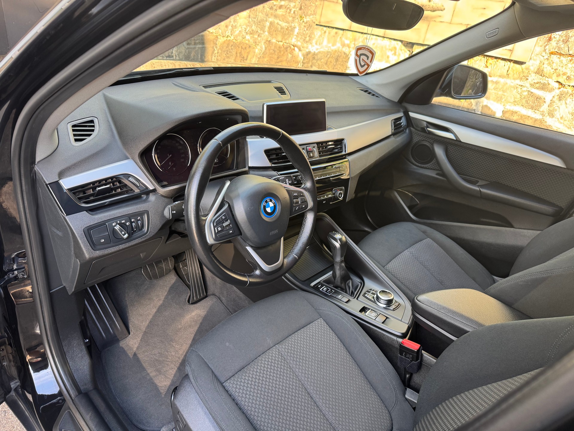BMW X1 xDrive 25e Steptronic-image-10