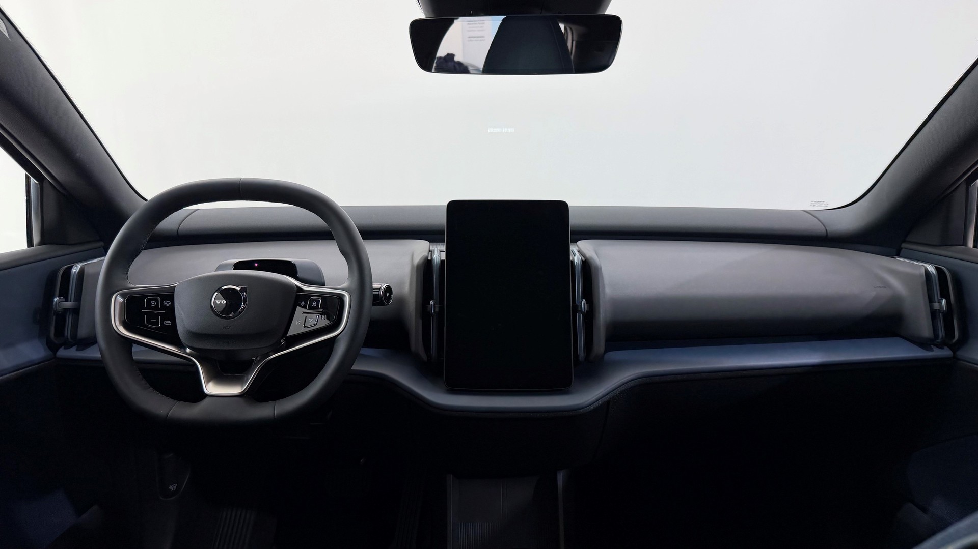 VOLVO EX 30 E60 Twin Ultra Performanc-image-5
