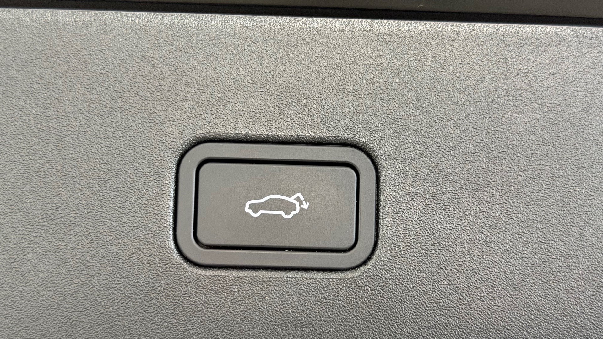 VOLVO EX 30 E60 Twin Ultra Performanc-image-17