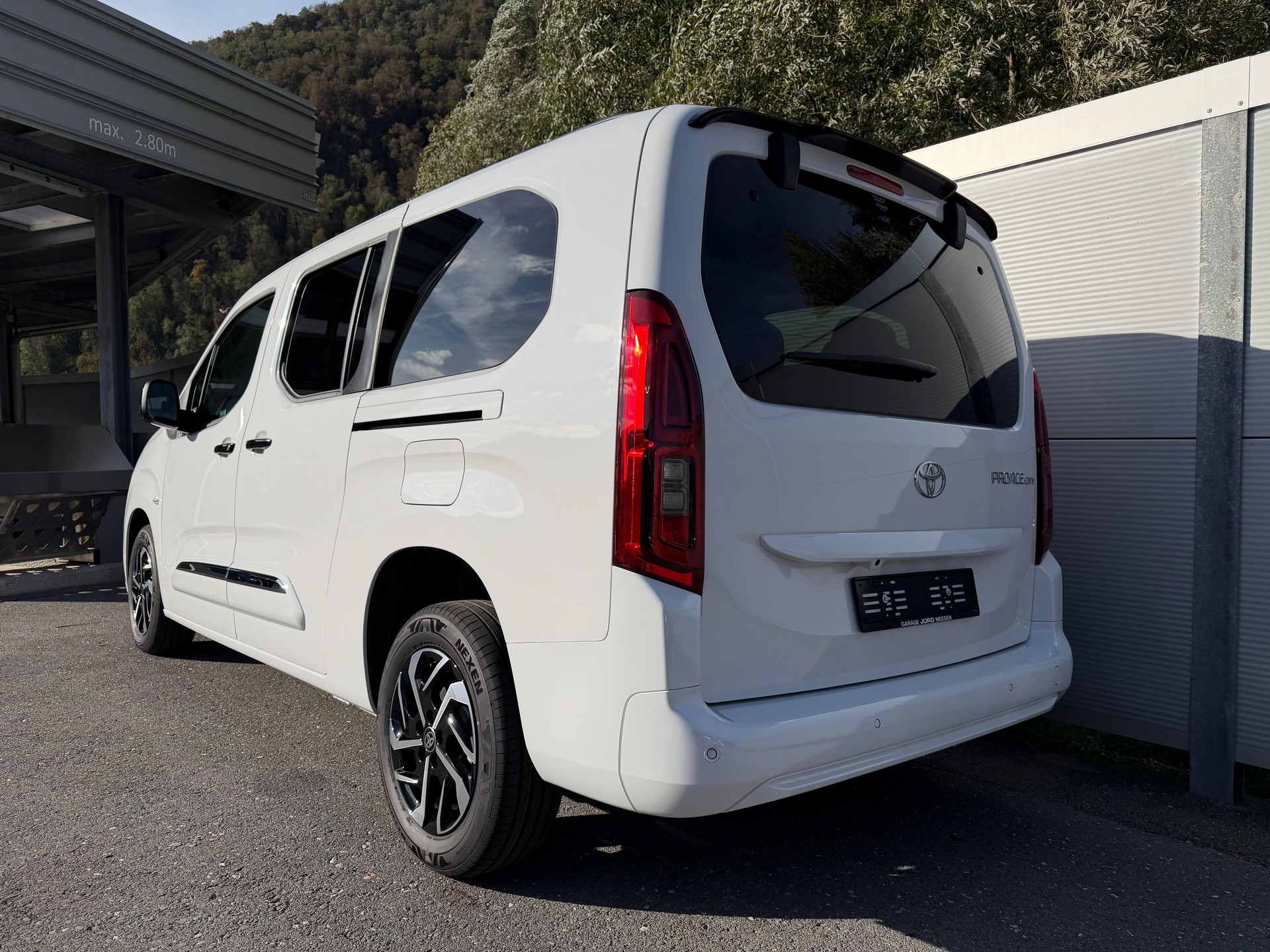TOYOTA Proace City Verso L2 1.5 HDi 130 Trend-image-3