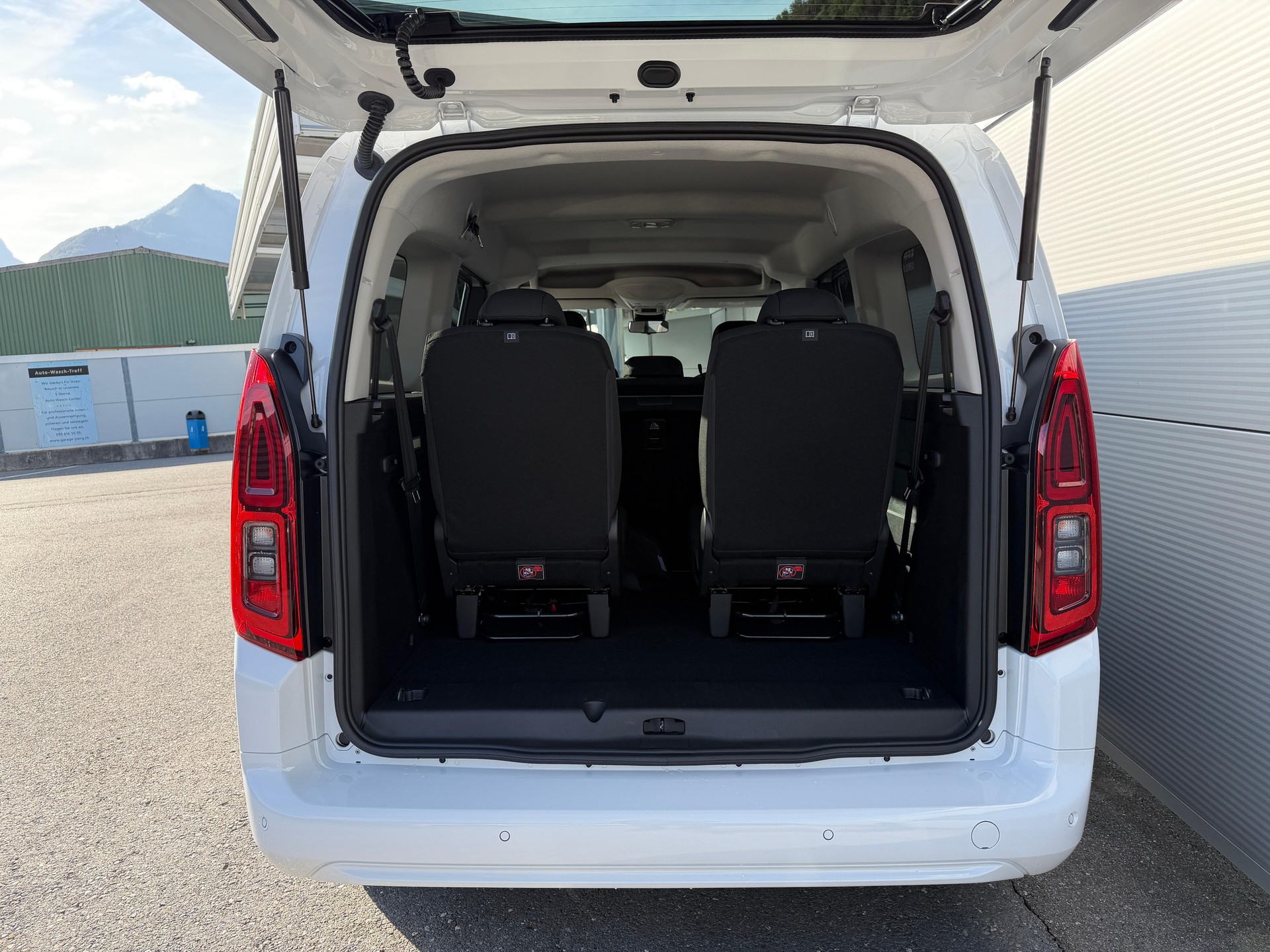 TOYOTA Proace City Verso L2 1.5 HDi 130 Trend-image-5