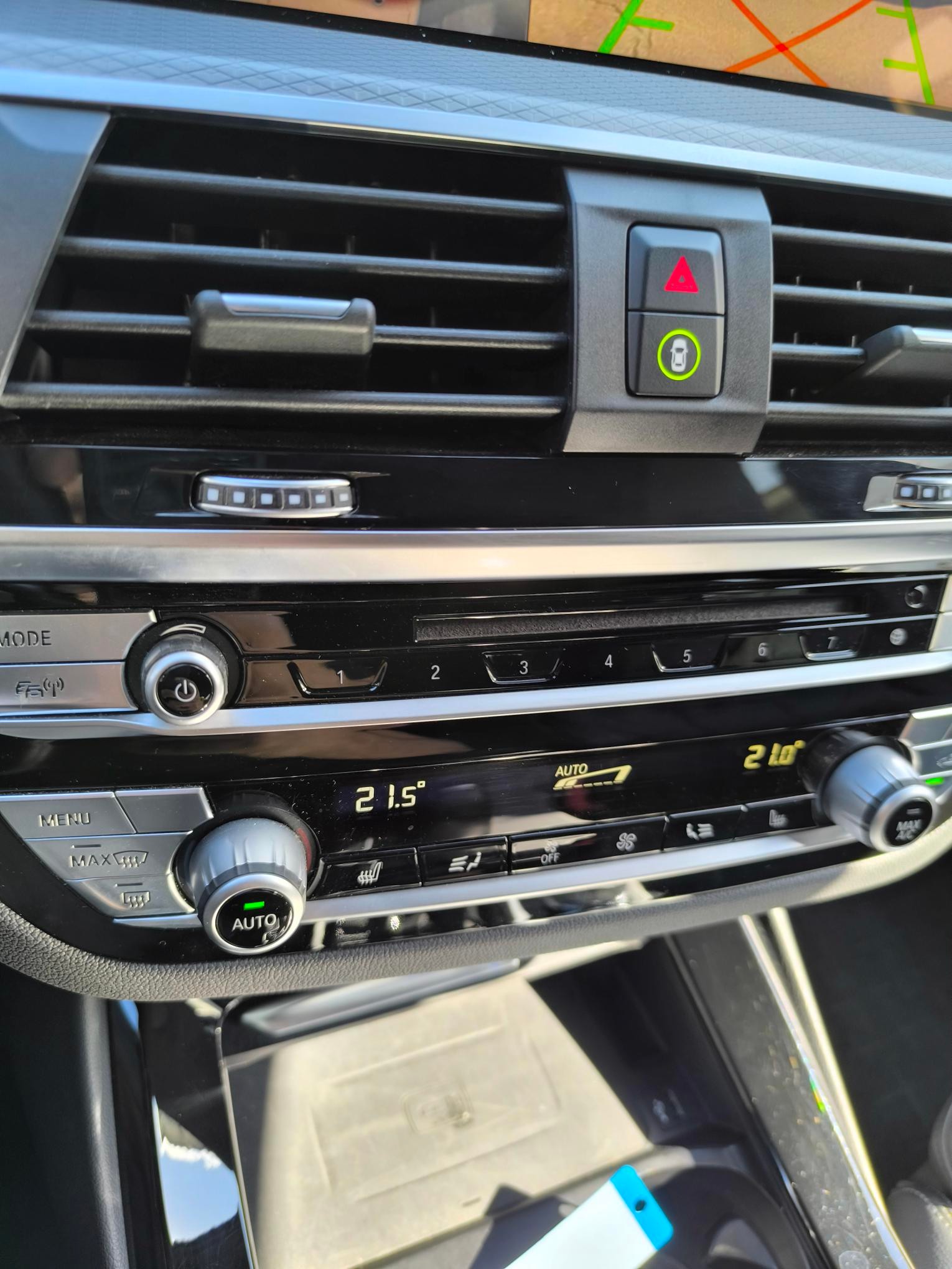 BMW 30d xDrive SAG-image-10