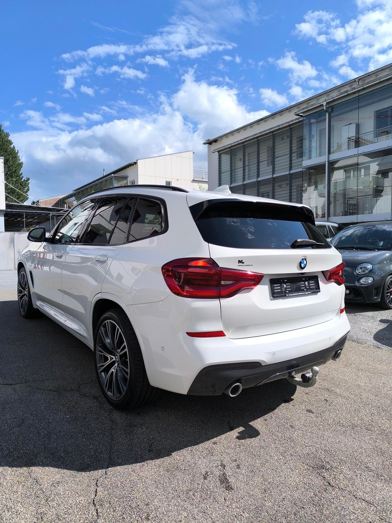 BMW 30d xDrive SAG-image-2