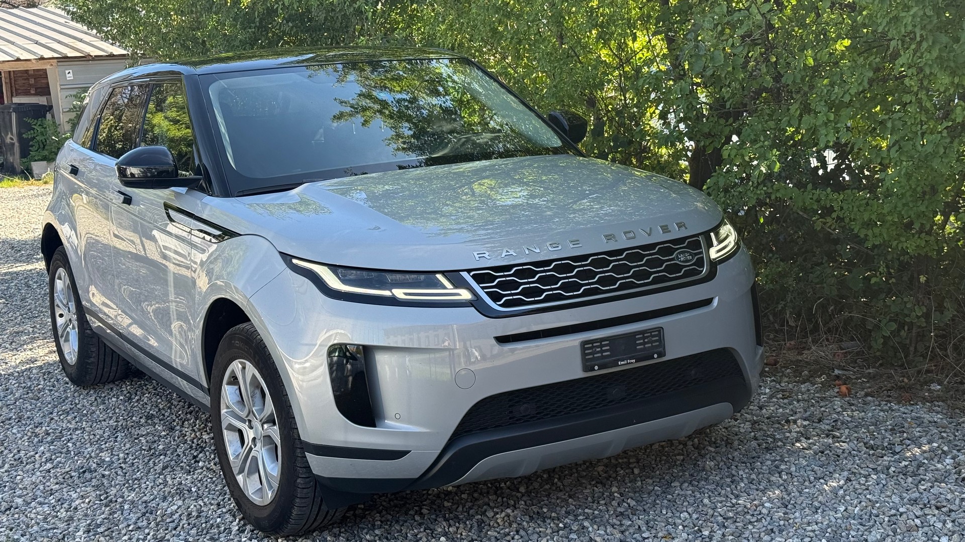 LAND ROVER Range Rover Evoque R-Dynamic D 180 SE AT9-image-2