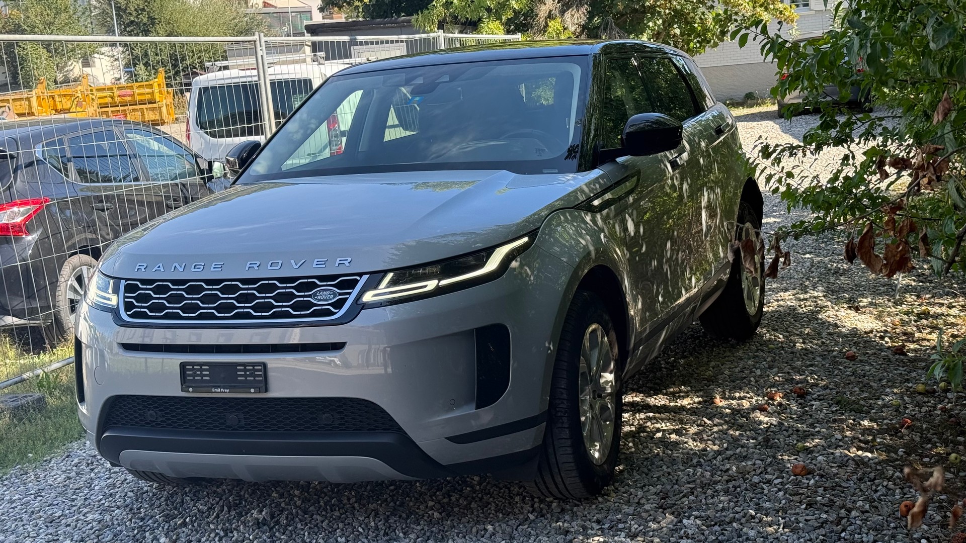 LAND ROVER Range Rover Evoque R-Dynamic D 180 SE AT9-image-0