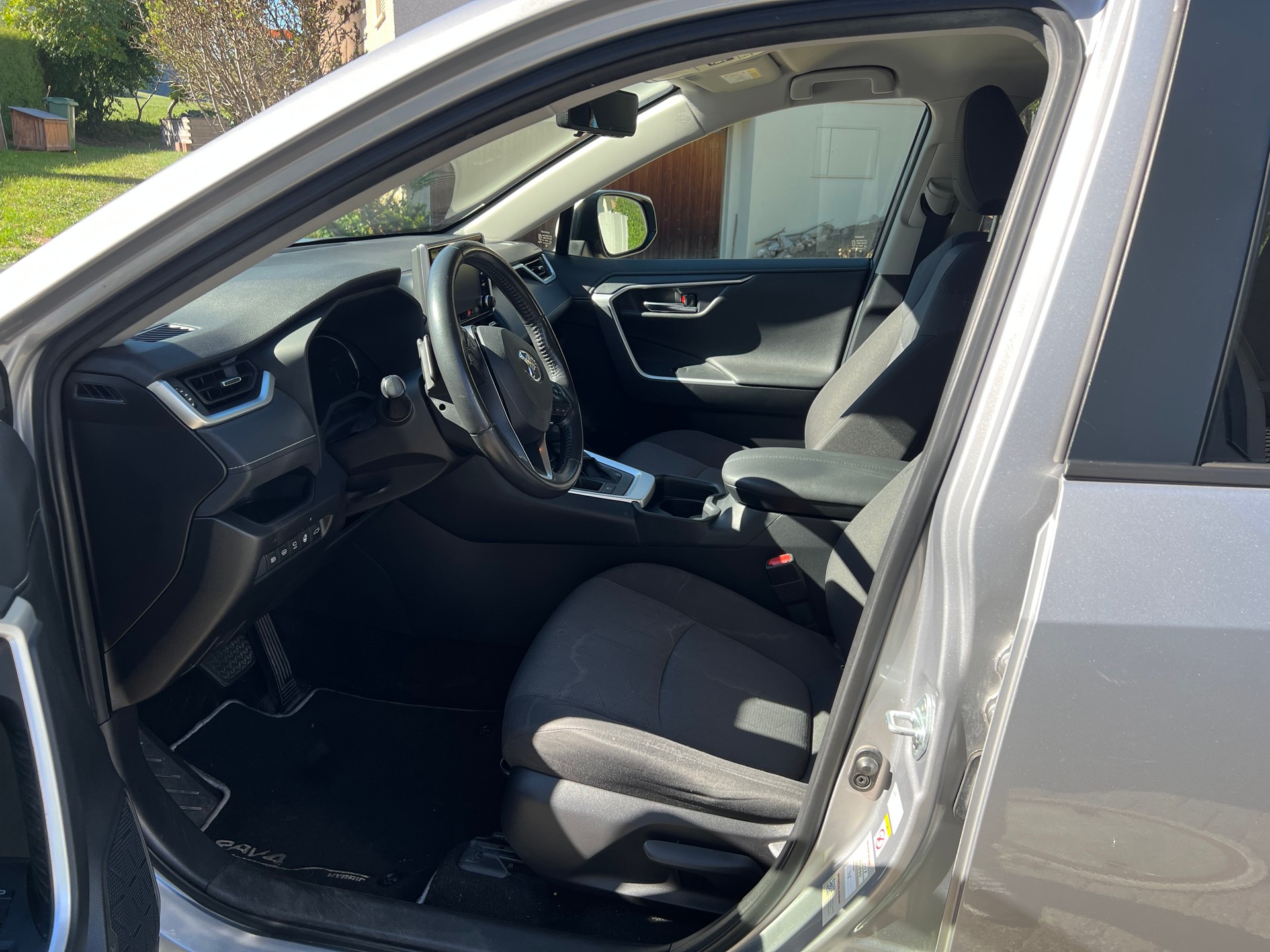 TOYOTA 2.5 HEV Style FWD-image-4