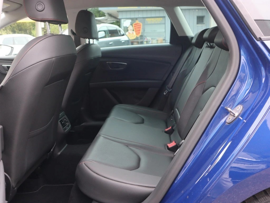 SEAT Leon ST 2.0 TDI CR FR 4Drive DSG ** Voll-Leder Ausstattung ** Navi ** Ab MFK & Service **-image-9