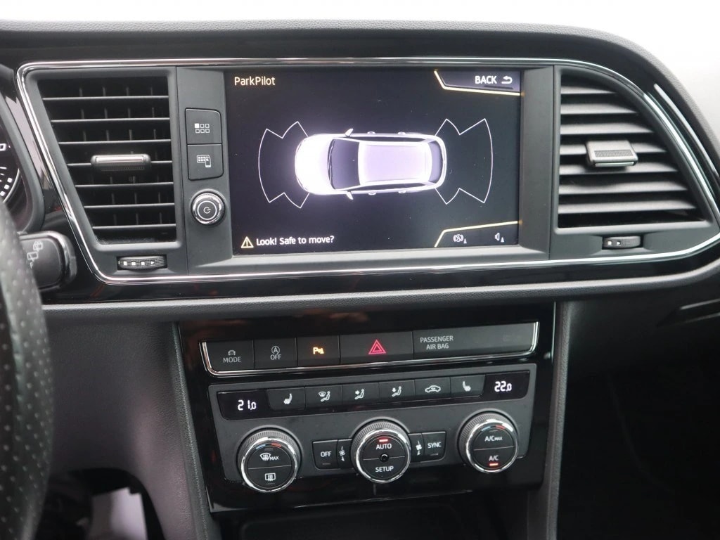 SEAT Leon ST 2.0 TDI CR FR 4Drive DSG ** Voll-Leder Ausstattung ** Navi ** Ab MFK & Service **-image-6