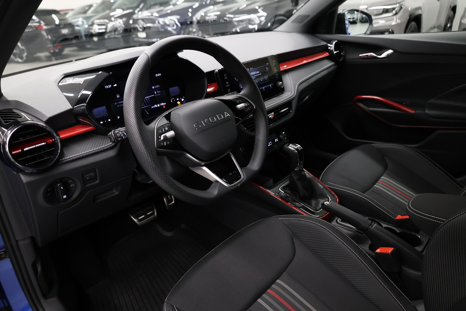 SKODA Fabia 1.0 TSI Monte Carlo DSG-image-17