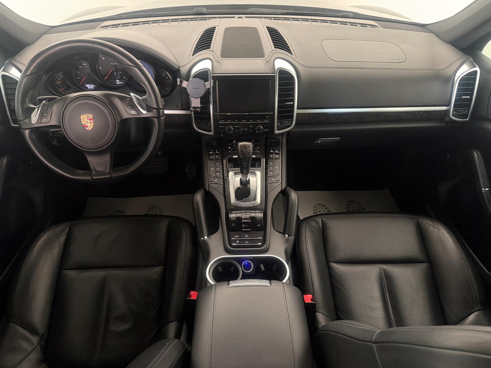 PORSCHE Cayenne Diesel-image-13