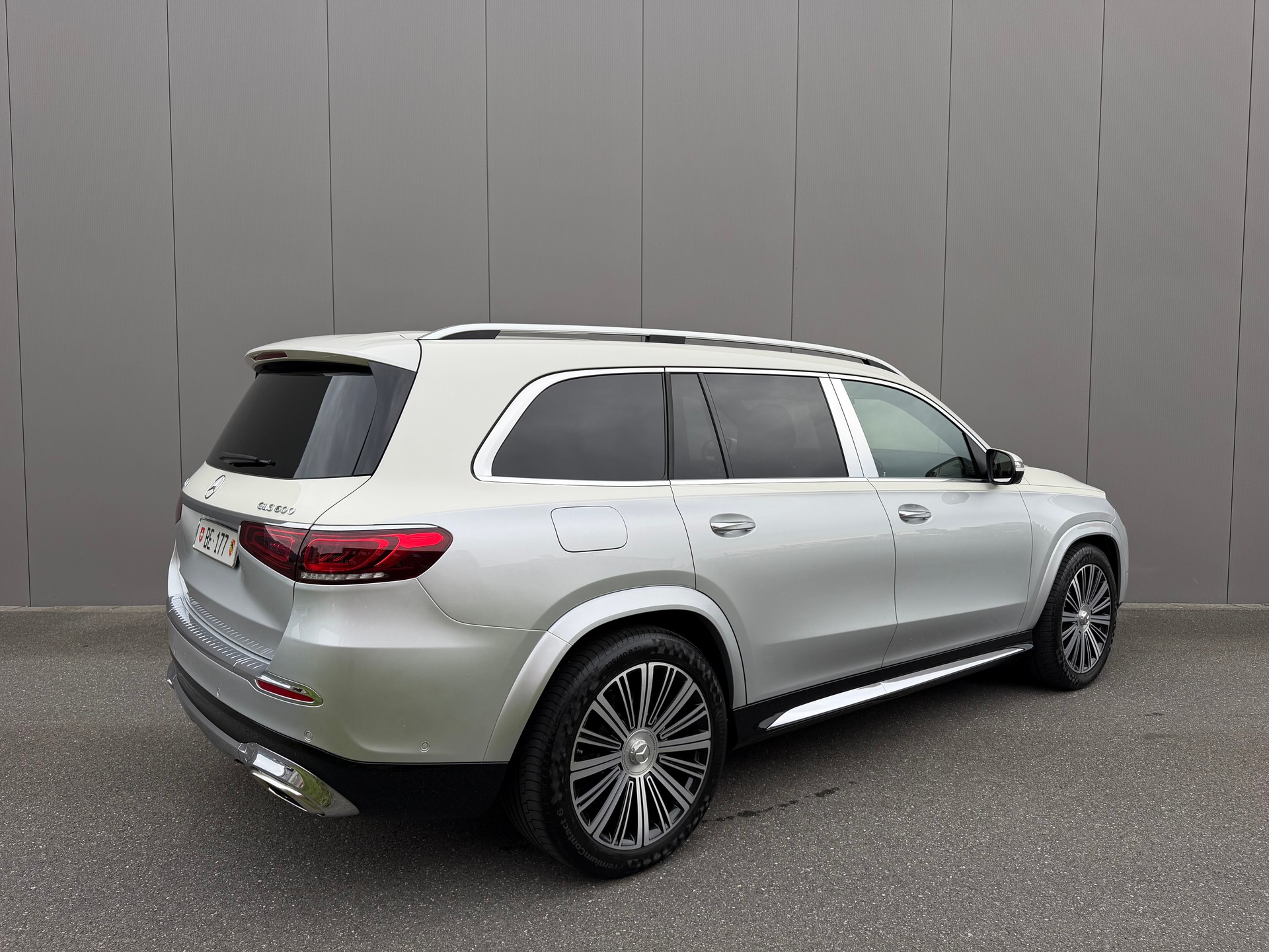 MERCEDES-BENZ Maybach-image-4