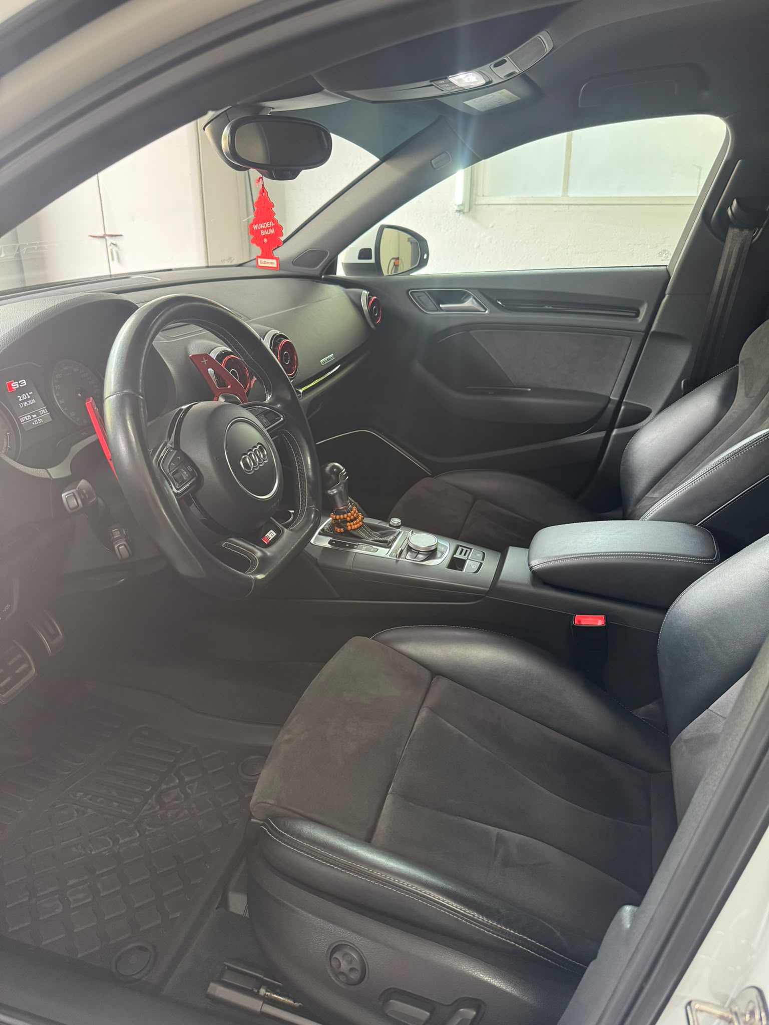 AUDI S3 Sportback 2.0 TFSI quattro S-tronic-image-7
