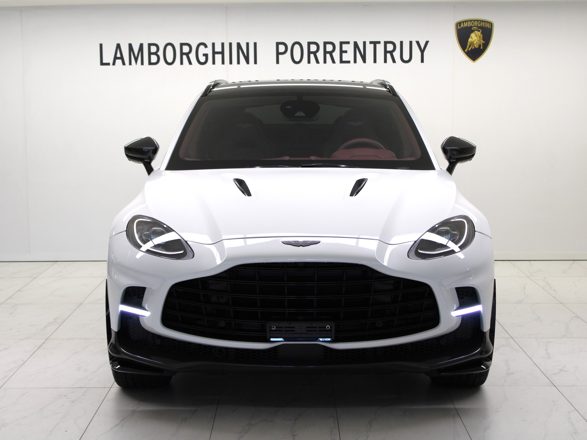 ASTON MARTIN DBX 4.0 V8 707-image-3