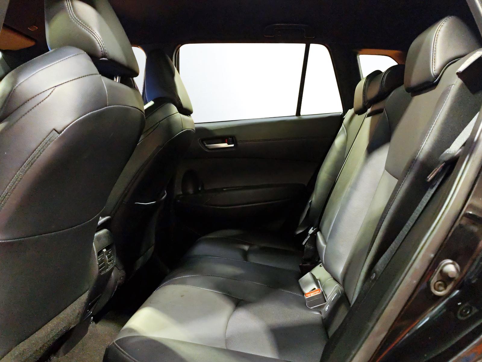 TOYOTA Corolla Cross 2.0 HSD Premium AWD-i-image-15