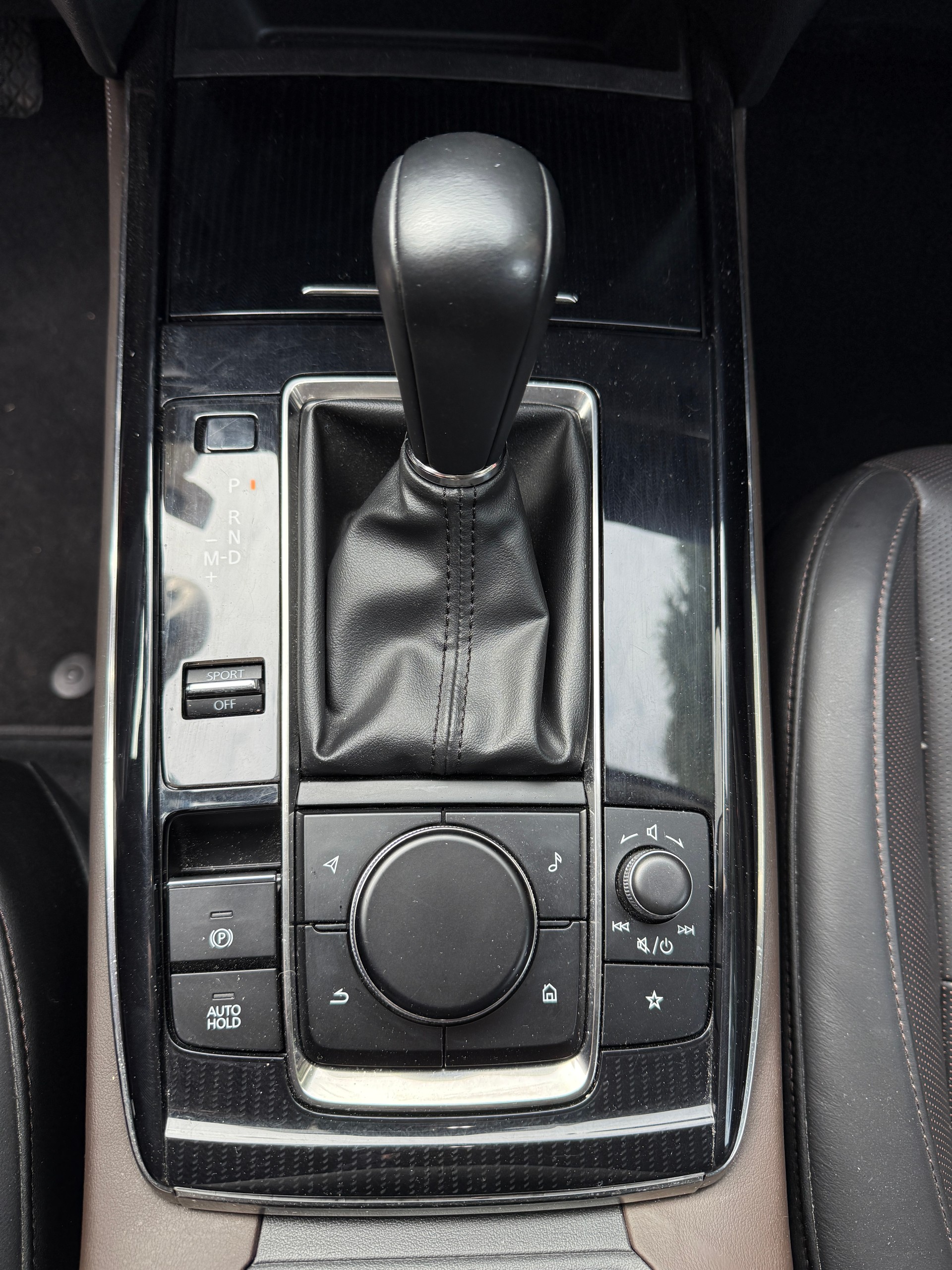 MAZDA CX-30 SKYACTIV-X 186 M Hybrid AWD Revolution Automat - CUIR - NAVIGATION - ANDROID AUTO - APPLE CARPLAY-image-25