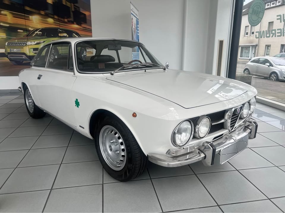 ALFA ROMEO 1750 GTV-image-1