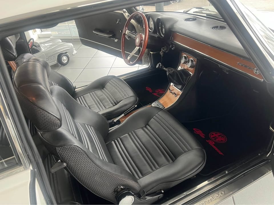 ALFA ROMEO 1750 GTV-image-5