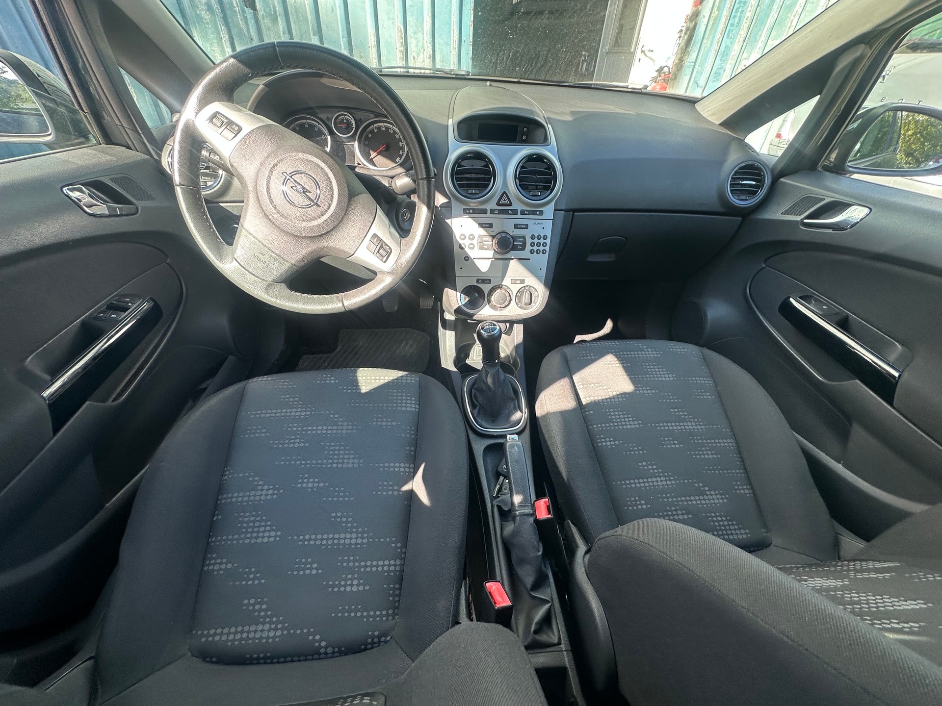 OPEL Corsa 1.4 TP Enjoy-image-9