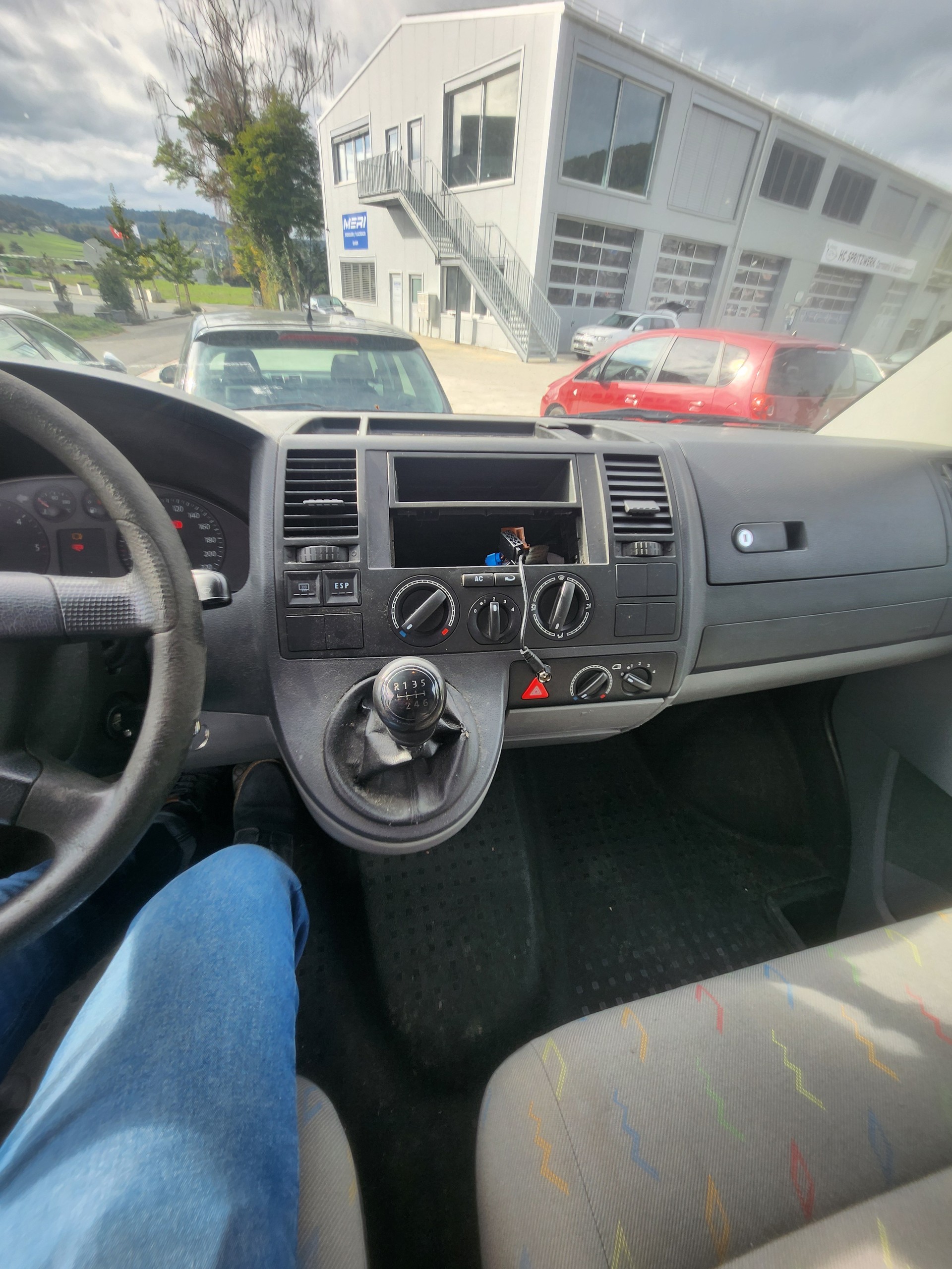 VW T5 Caravelle Comfort 2.5TDI PD 4M-image-4