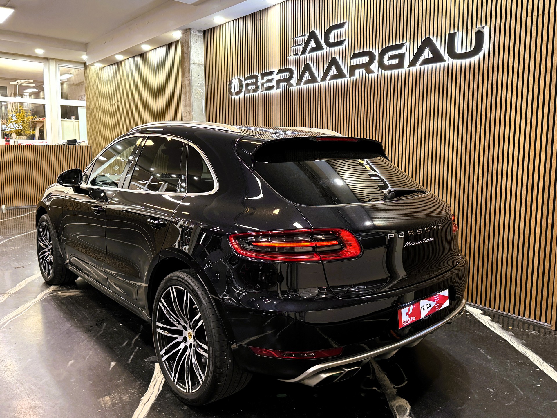 PORSCHE Macan Turbo PDK-image-3
