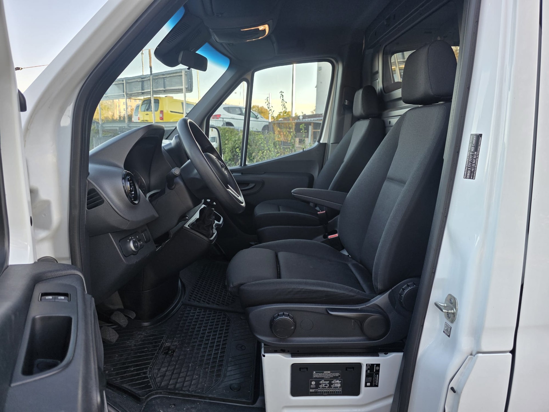 MERCEDES-BENZ Sprinter 315 CDI Standard * CH-Fahrzeug * Top Zustand * Frisch ab Service *-image-8