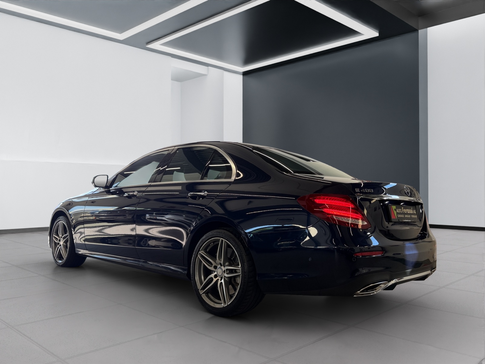 MERCEDES-BENZ E 400 AMG Line 4Matic 9G-Tronic-image-3